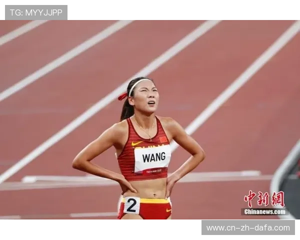 女子800米决赛激战正酣 速度与耐力的巅峰对决全程回顾 女子800米决赛激战正酣 速度与耐力的巅峰对决全程回顾